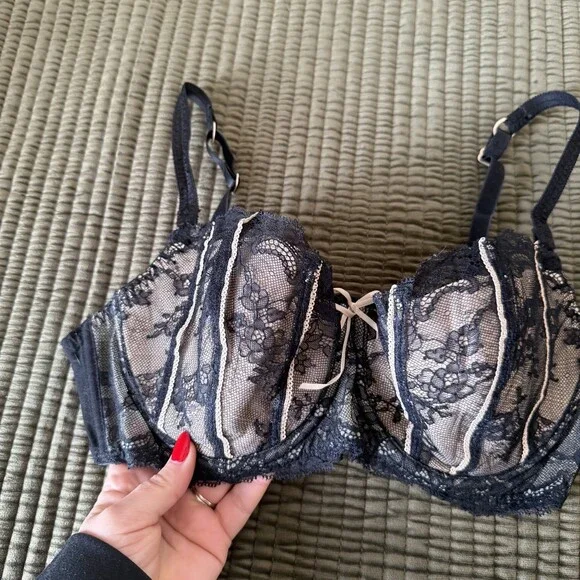 DKNY 34D Black Lace Balconette Plunge Sheer Floral Underwire Bra Lingerie - Picture 13 of 15